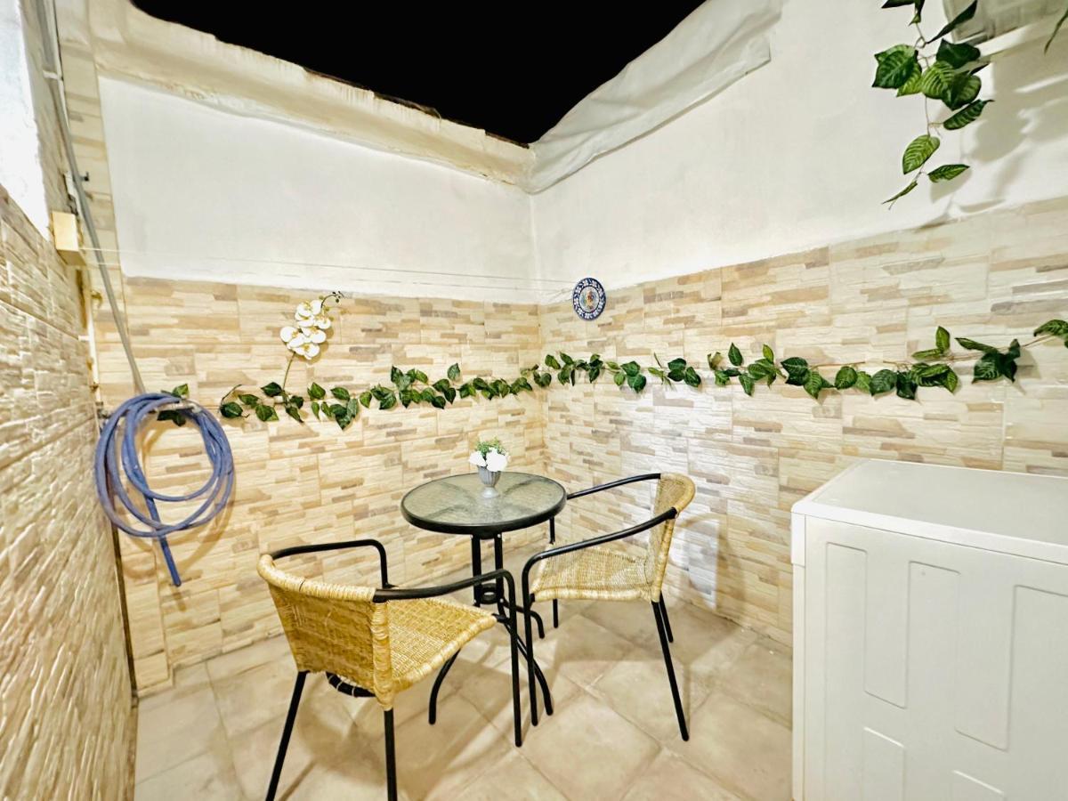 Sol Apartamentos Malaga Centro Málaga Exterior foto